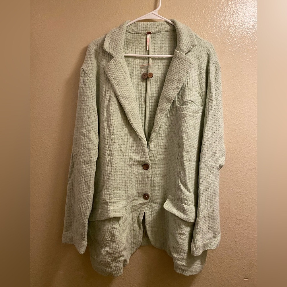 B28 - NWOT Free People Women's Light Green Oversized Blazer Jacket size M